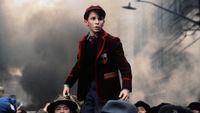 Cuplikan adegan dalam film Empire of the Sun.